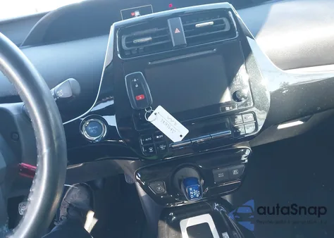 2016 Toyota Prius Three z USA, uszkodzony, nr VIN JTDKARFU7G3522248